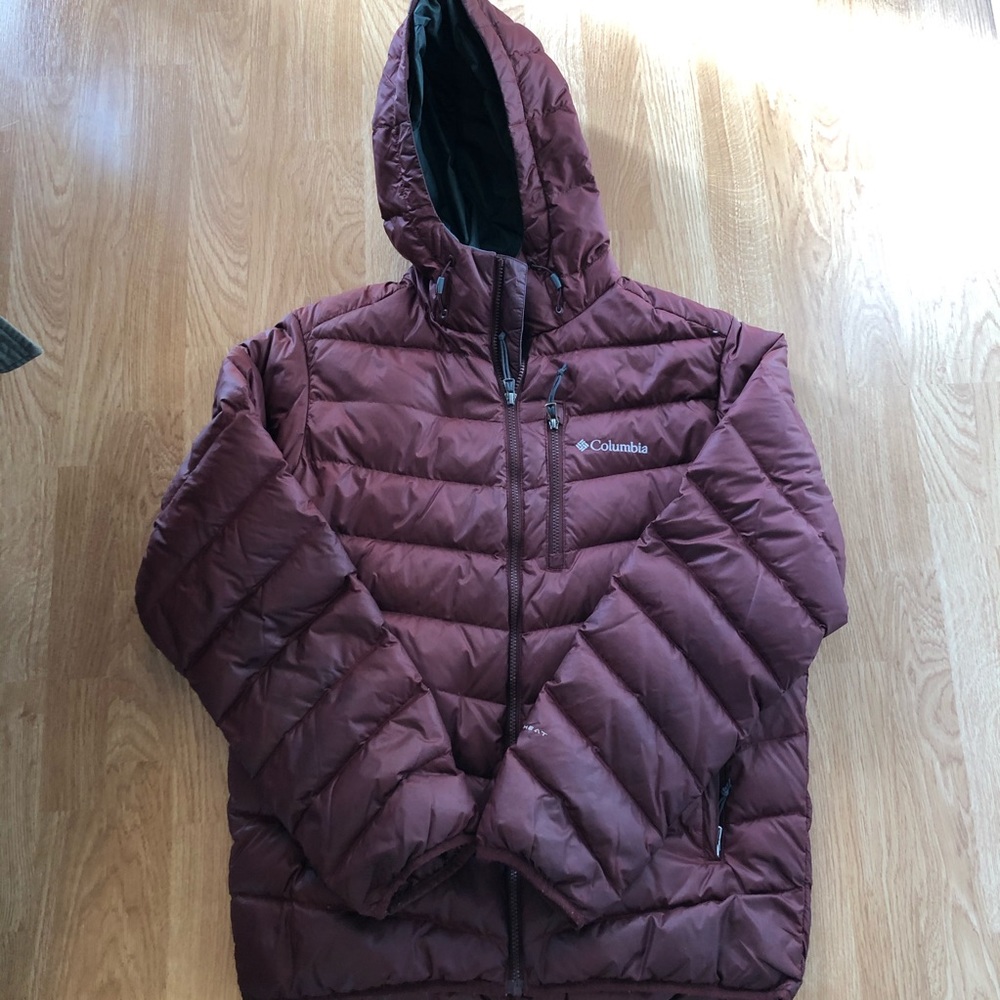 Men’s Columbia puffy for cold weather